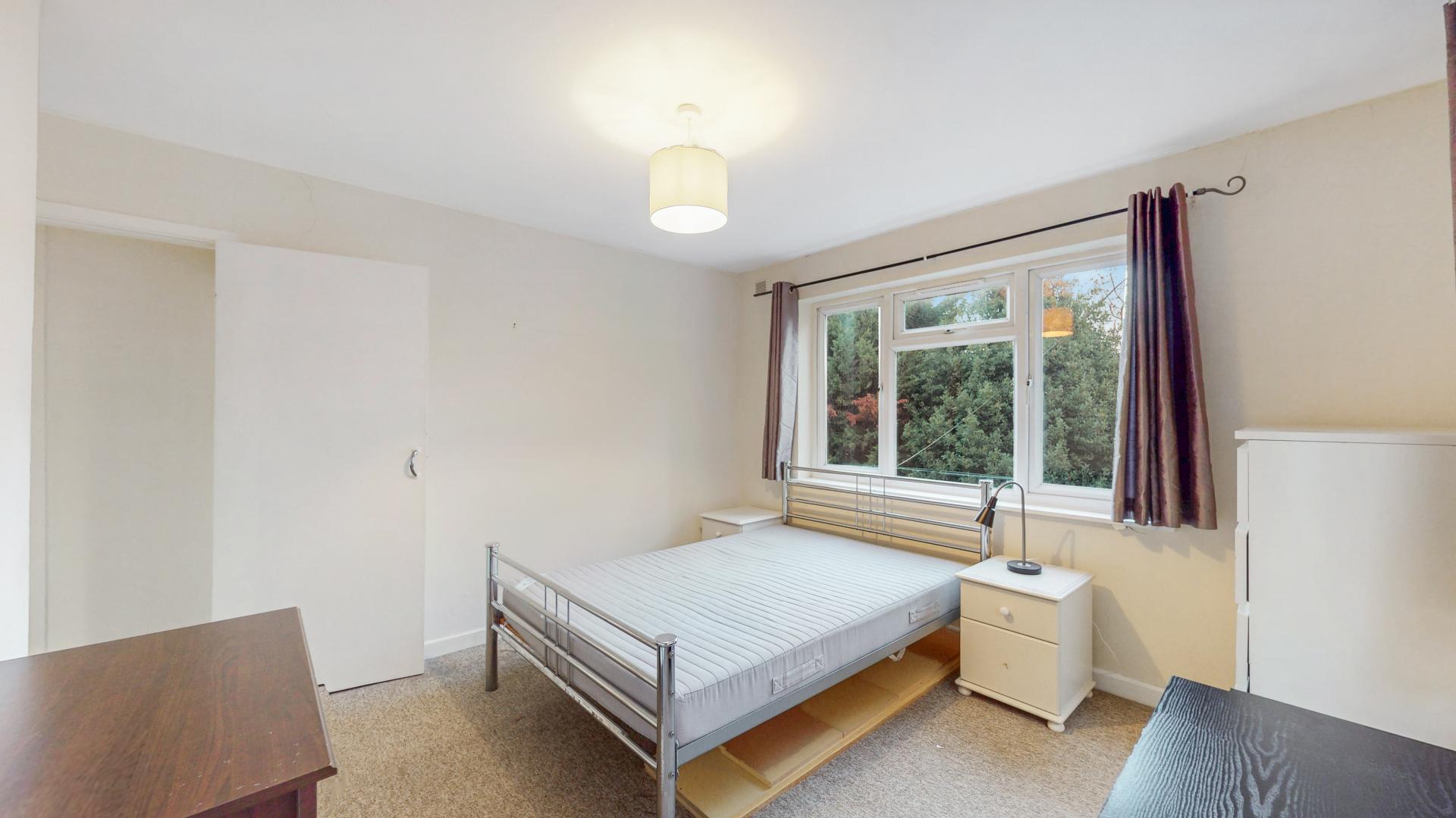			3 Bedroom, 1 bath, 1 reception Flat			 Chichele Road, Willesden Green